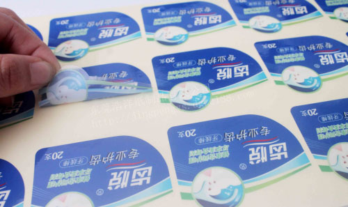 不干膠標簽的收費價格