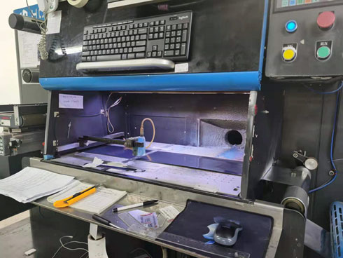 不干膠標(biāo)簽印刷中噴粉的應(yīng)用